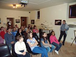 Collegamento con Alessandro Ederoclite durante l'apertura pubblica del 9 aprile 2011