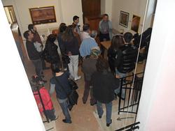 Visitatori nella sala dei pianetini terrestri durante l'apertura pubblica del 9 aprile 2011