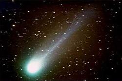 Cometa Hyakutake ripresa da Luciano Quaglietti la notte del 25/03/96 da S. Giovanni in Tuscia (VT), su pellicola Kodak Panther EPH 1600 Iso e posa 8 minuti.